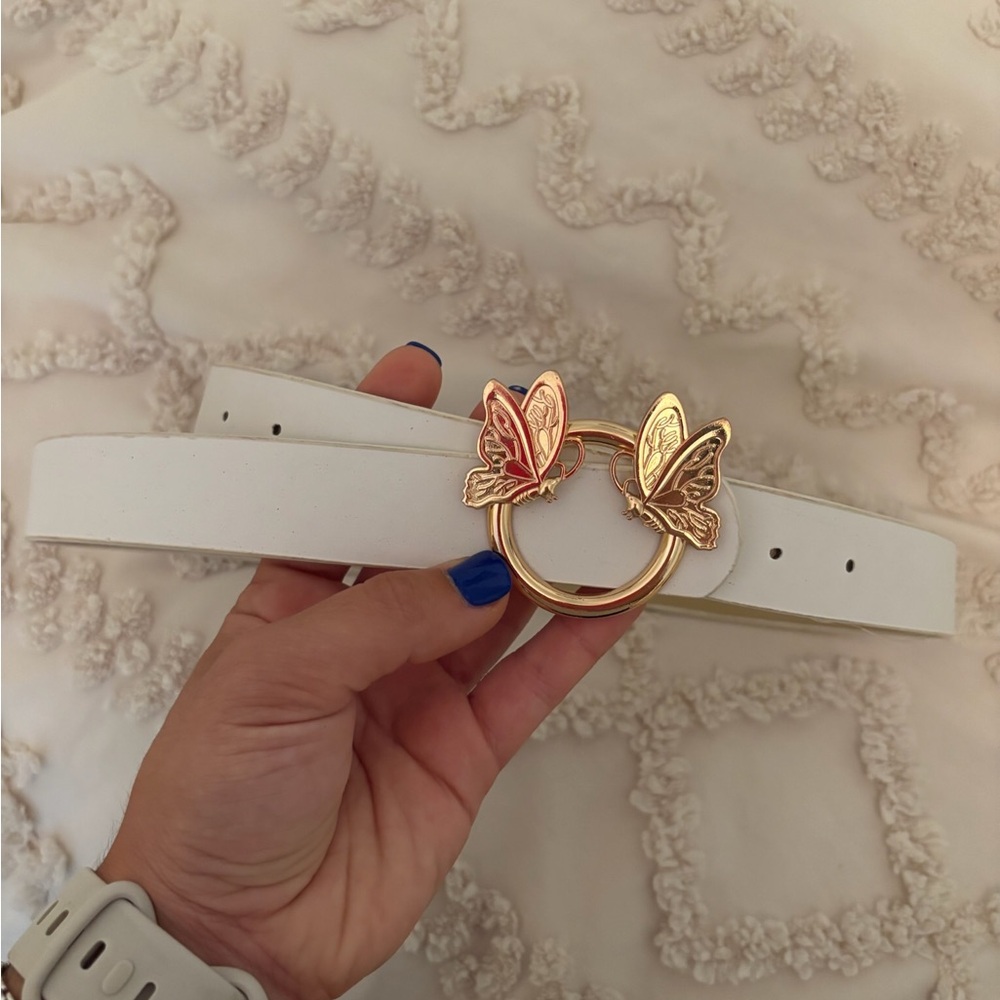 Princess Polly White Belt with Gold Butterfly Buckle